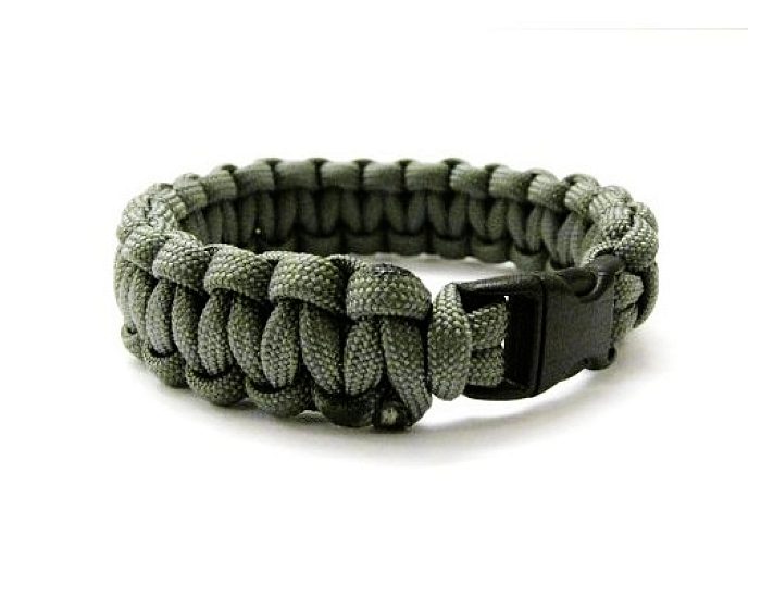 Make Your Own Paracord Bracelet