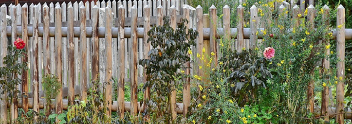 DIY Garden Fence