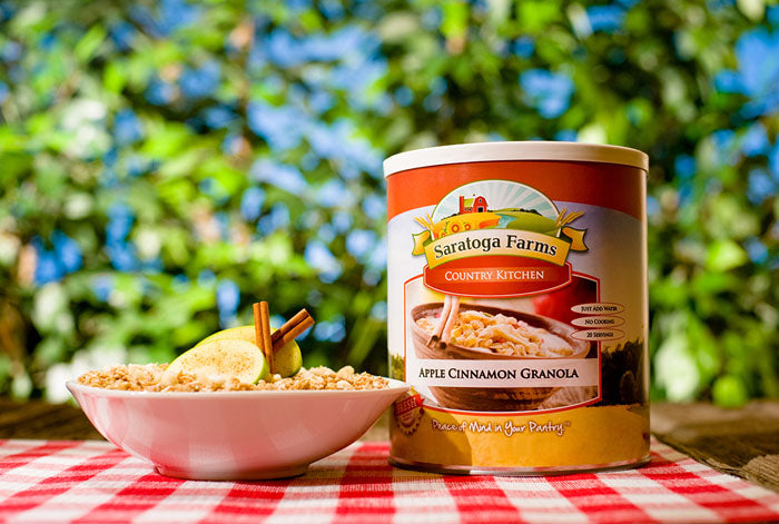 Saratoga Farms Apple Cinnamon Granola with Milk